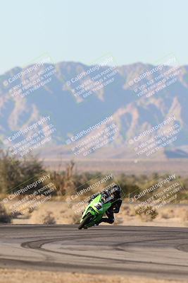 media/Dec-07-2025-CVMA (Sun) [[3e7d2de5dc]]/Race 18-Formula Twins-Formula 40 UL/